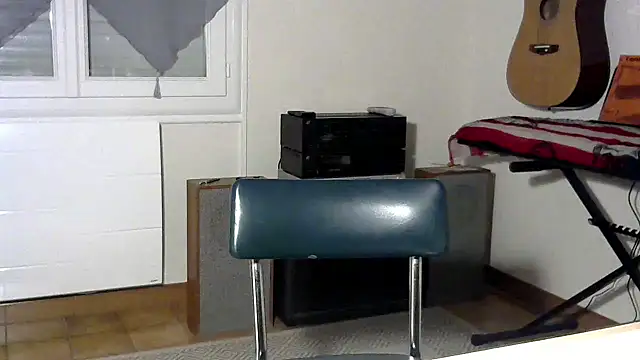 Snapshot of pikachu161616 chatting on 12-08-24, 10:19 pikachu161616 online show from 12-08-24, 10:19