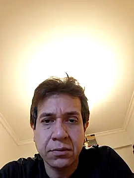 Snapshot of Tulio_maravilha12 chatting on 02-26-26, 06:29 Tulio maravilha12 online show from 02-26-26, 06:29