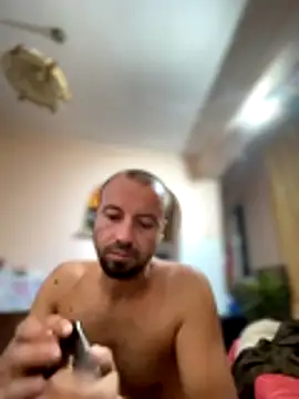 Snapshot of Nikolaiyy chatting on 10-29-25, 12:13 Nikolaiyy online show from 10-29-25, 12:13