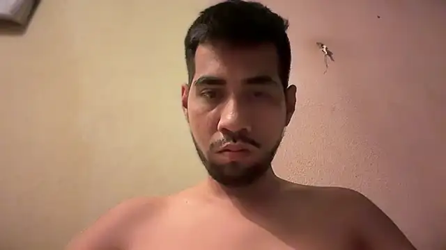 Snapshot of EnriquePersian197 chatting on 02-23-25, 01:57 EnriquePersian197 online show from 02-23-25, 01:57