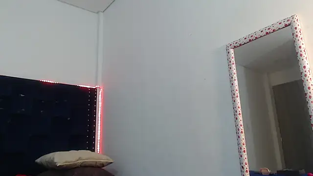 Snapshot of ARTEMIZA_LOVE_ chatting on 02-12-25, 03:27 ARTEMIZA LOVE online show from 02-12-25, 03:27