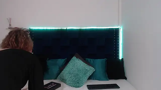 Snapshot of ARTEMIZA_LOVE_ chatting on 03-14-25, 12:29 ARTEMIZA LOVE online show from 03-14-25, 12:29
