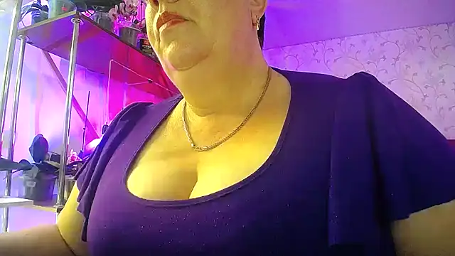  Sweet Woman online show from 04-25-26, 01:41