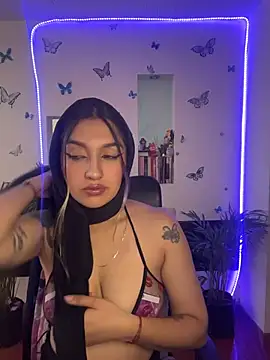Lia-mitch online show from 07-16-26, 06:58