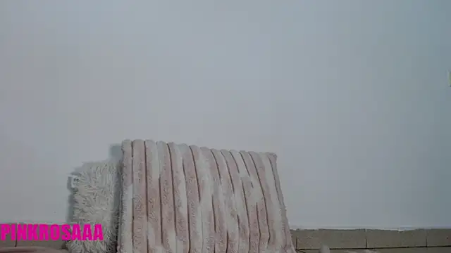 Snapshot of pinkrosaaa chatting on 06-19-26, 10:41 pinkrosaaa online show from 06-19-26, 10:41
