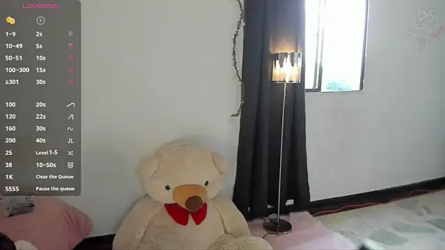 Snapshot of Lunadahia chatting on 03-16-25, 10:20 Lunadahia online show from 03-16-25, 10:20