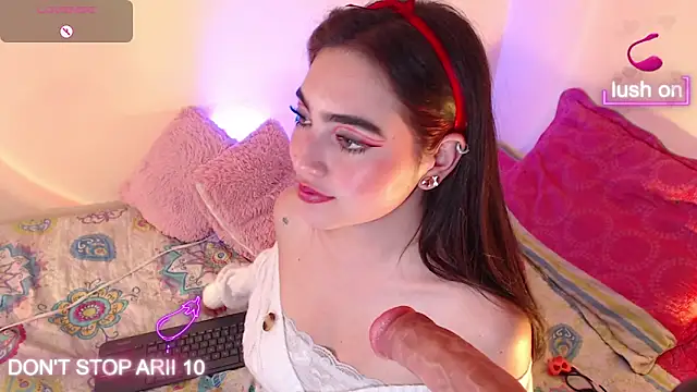 Snapshot of Arii_vega_ chatting on 12-21-24, 12:31 Arii vega online show from 12-21-24, 12:31