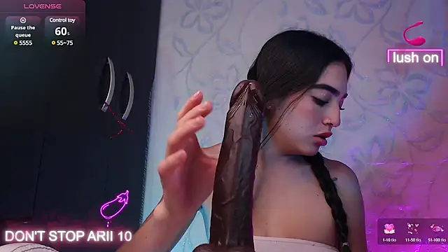 Snapshot of Arii_vega_ chatting on 01-11-25, 11:13 Arii vega online show from 01-11-25, 11:13