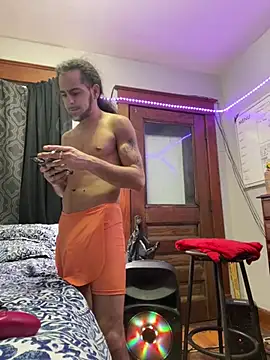 Snapshot of freakyPR chatting on 01-16-25, 01:16 freakyPR online show from 01-16-25, 01:16