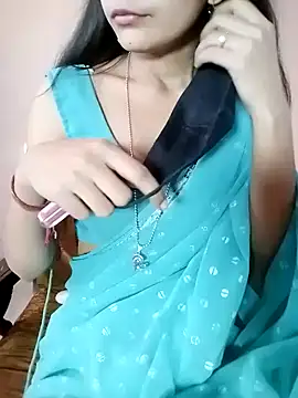 Snapshot of Bulbul_02 chatting on 01-08-25, 09:21 Bulbul 02 online show from 01-08-25, 09:21