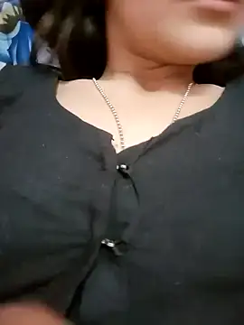 Snapshot of Bulbul_02 chatting on 02-16-25, 08:43 Bulbul 02 online show from 02-16-25, 08:43