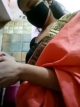 Snapshot of Bulbul_02 chatting on 02-21-25, 09:02 Bulbul 02 online show from 02-21-25, 09:02