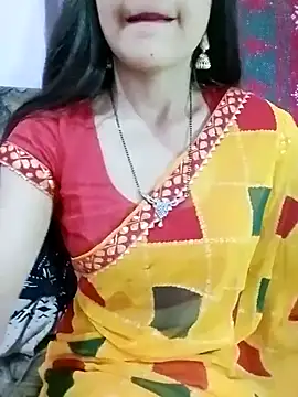 Snapshot of Bulbul_02 chatting on 03-08-25, 08:33 Bulbul 02 online show from 03-08-25, 08:33