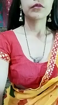 Snapshot of Bulbul_02 chatting on 03-08-25, 11:37 Bulbul 02 online show from 03-08-25, 11:37