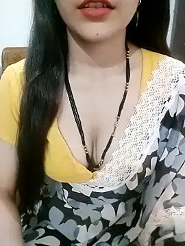 Snapshot of Bulbul_02 chatting on 10-13-25, 06:24 Bulbul 02 online show from 10-13-25, 06:24