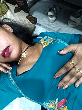 Snapshot of Sharmila-Singh chatting on 09-19-25, 08:31 Sharmila-Singh online show from 09-19-25, 08:31