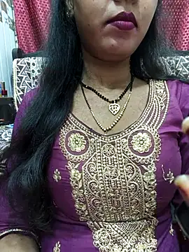 Snapshot of Sharmila-Singh chatting on 11-14-25, 04:33 Sharmila-Singh online show from 11-14-25, 04:33