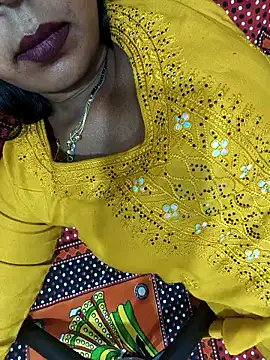 Snapshot of Sharmila-Singh chatting on 05-26-26, 07:32 Sharmila-Singh online show from 05-26-26, 07:32