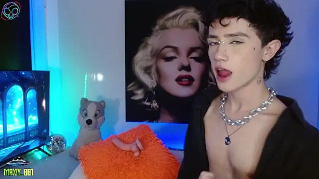 maxiy 001 online show from 09-12-25, 01:49