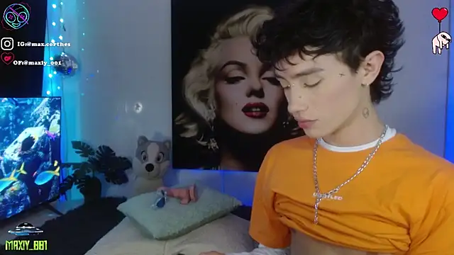 maxiy 001 online show from 04-14-26, 03:18