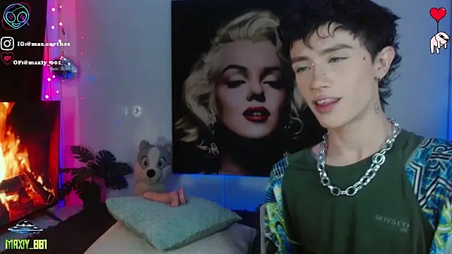 maxiy 001 online show from 04-18-26, 04:16