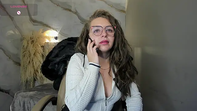 Snapshot of _isaabellaa chatting on 07-17-26, 12:45 isaabellaa online show from 07-17-26, 12:45