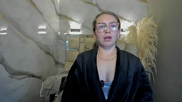 Snapshot of _isaabellaa chatting on 07-28-26, 06:20 isaabellaa online show from 07-28-26, 06:20
