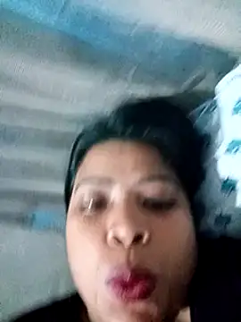 Snapshot of Queen_suman chatting on 12-02-24, 02:41 Queen suman online show from 12-02-24, 02:41