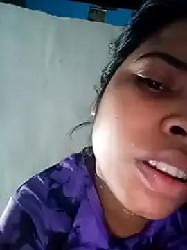 Snapshot of Queen_suman chatting on 12-28-24, 02:21 Queen suman online show from 12-28-24, 02:21