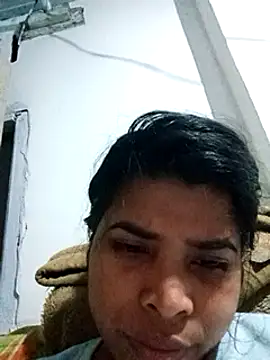 Snapshot of Queen_suman chatting on 02-05-25, 11:34 Queen suman online show from 02-05-25, 11:34
