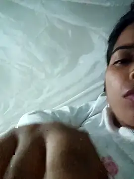 Snapshot of Queen_suman chatting on 11-12-25, 03:34 Queen suman online show from 11-12-25, 03:34