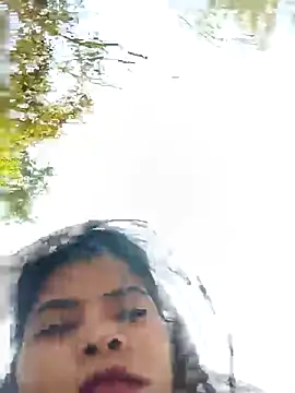 Snapshot of Queen_suman chatting on 02-14-26, 10:12 Queen suman online show from 02-14-26, 10:12