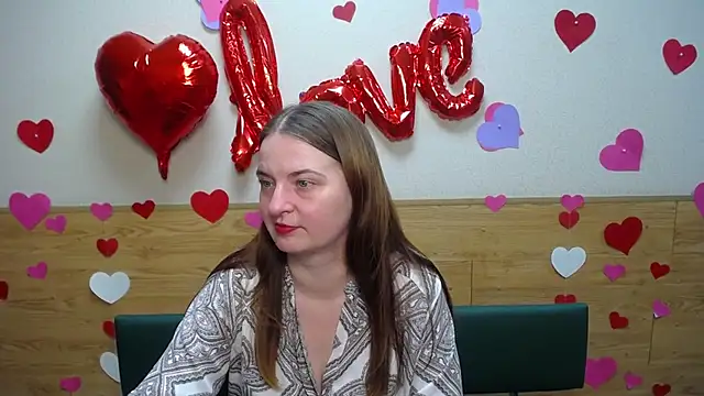 Snapshot of FreyaDak chatting on 02-08-25, 12:06 FreyaDak online show from 02-08-25, 12:06