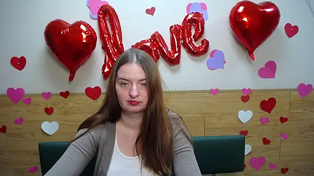 Snapshot of FreyaDak chatting on 02-09-25, 03:01 FreyaDak online show from 02-09-25, 03:01