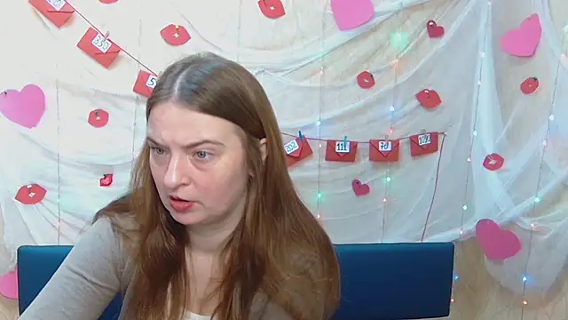 Snapshot of FreyaDak chatting on 02-16-25, 06:10 FreyaDak online show from 02-16-25, 06:10