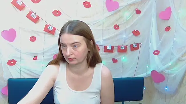 Snapshot of FreyaDak chatting on 02-16-25, 12:21 FreyaDak online show from 02-16-25, 12:21