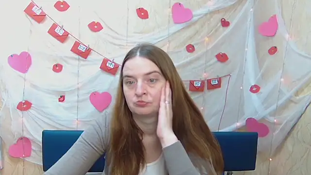 Snapshot of FreyaDak chatting on 03-09-25, 12:31 FreyaDak online show from 03-09-25, 12:31