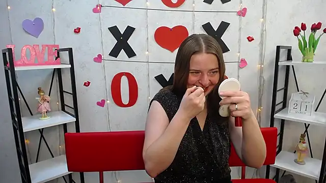 Snapshot of FreyaDak chatting on 03-21-25, 12:18 FreyaDak online show from 03-21-25, 12:18