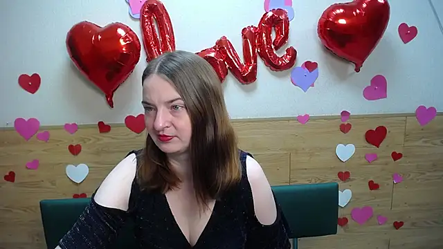 Snapshot of FreyaDak chatting on 03-22-25, 06:00 FreyaDak online show from 03-22-25, 06:00