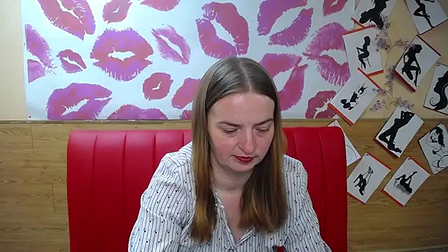 Snapshot of FreyaDak chatting on 09-08-25, 05:12 FreyaDak online show from 09-08-25, 05:12