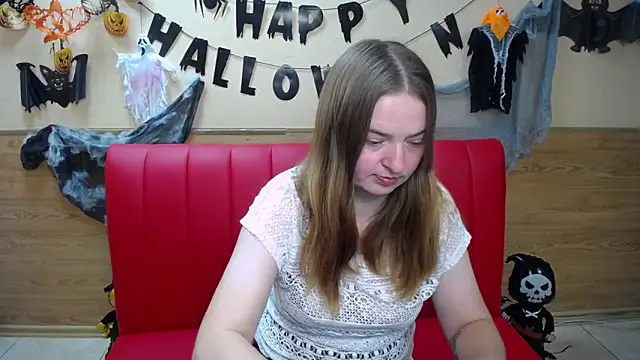 Snapshot of FreyaDak chatting on 11-10-25, 06:07 FreyaDak online show from 11-10-25, 06:07