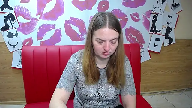 Snapshot of FreyaDak chatting on 11-16-25, 06:08 FreyaDak online show from 11-16-25, 06:08