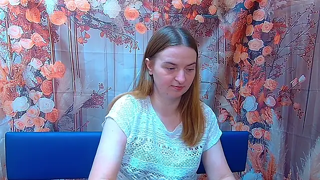 Snapshot of FreyaDak chatting on 11-23-25, 12:05 FreyaDak online show from 11-23-25, 12:05