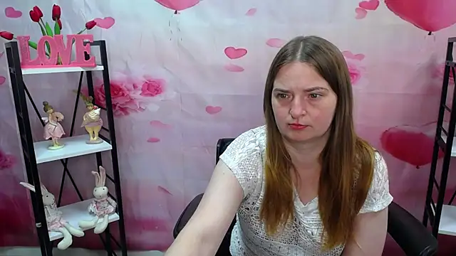 Snapshot of FreyaDak chatting on 05-27-26, 02:08 FreyaDak online show from 05-27-26, 02:08