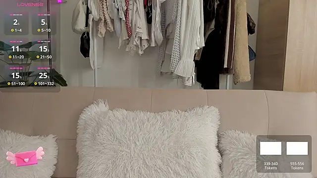 Sweetnaughtygirl  online show from 04-24-26, 01:41