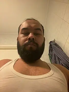 Snapshot of malout123J chatting on 03-15-26, 06:14 malout123J online show from 03-15-26, 06:14