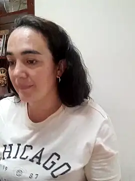 skayhot  online show from 10-31-25, 02:18