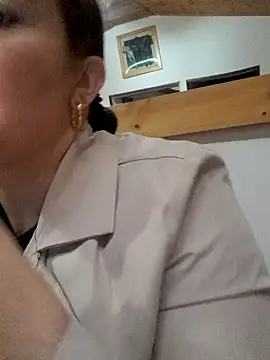 skayhot  online show from 02-24-26, 12:25