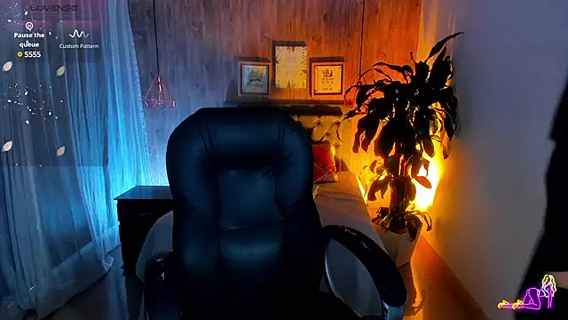 Snapshot of miichael_black chatting on 02-04-25, 04:08 miichael black online show from 02-04-25, 04:08
