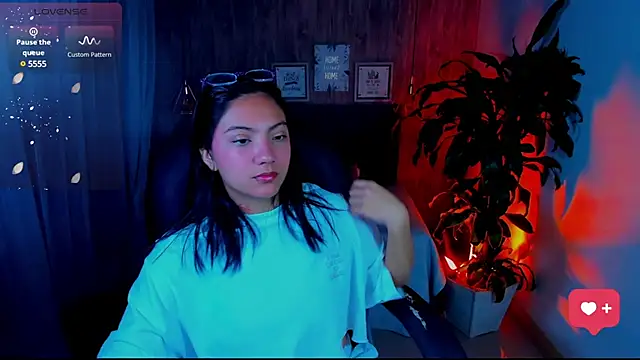 Snapshot of miichael_black chatting on 03-09-25, 01:48 miichael black online show from 03-09-25, 01:48